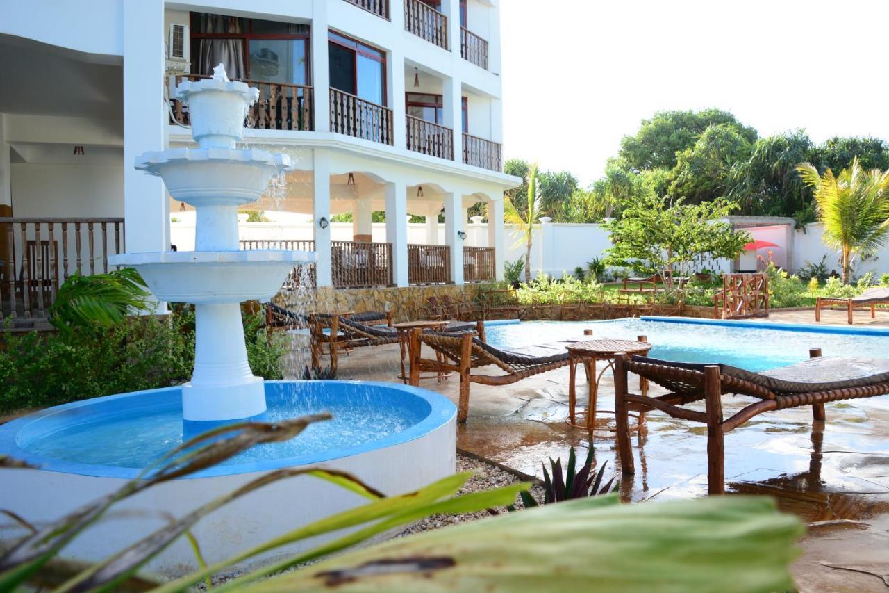 Zanoceanique Hotel Матемве Экстерьер фото