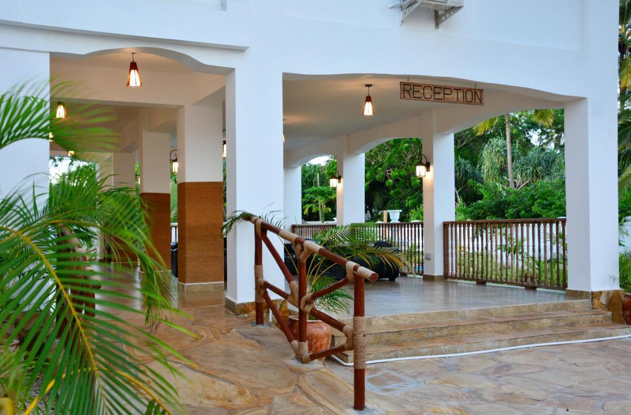 Zanoceanique Hotel Матемве Экстерьер фото